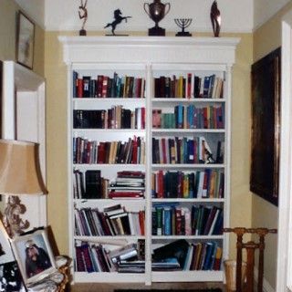 Trompe l'oeil bookcase