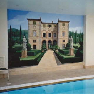 Tuscan swimming pool